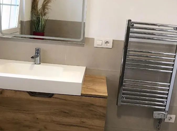 Grosse Terrasse. Modern. Office. Solarium Lejlighed